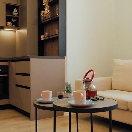 Newly Renovated Apartment Тирана Екстер'єр фото
