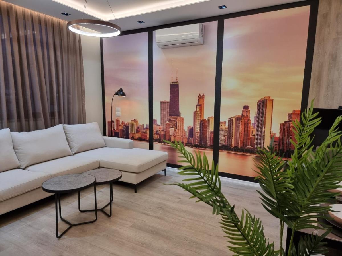 Newly Renovated Apartment Тирана Екстер'єр фото