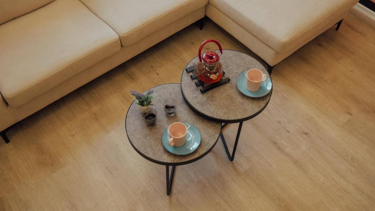 Newly Renovated Apartment Тирана Екстер'єр фото