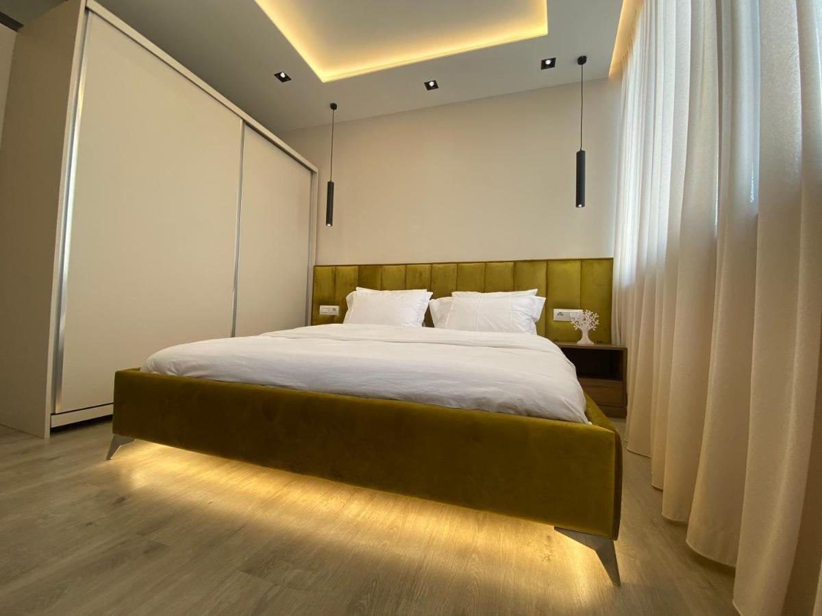 Newly Renovated Apartment Тирана Екстер'єр фото