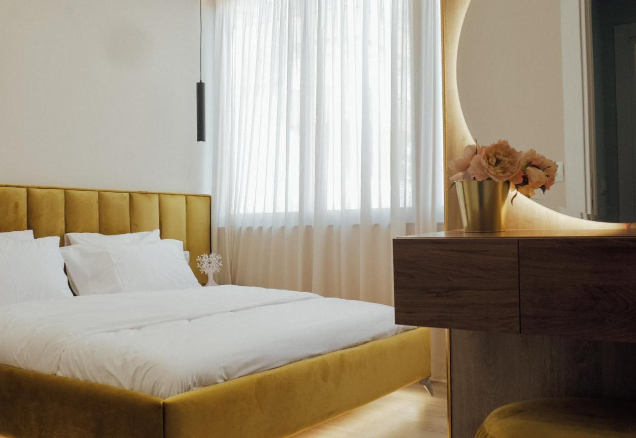 Newly Renovated Apartment Тирана Екстер'єр фото
