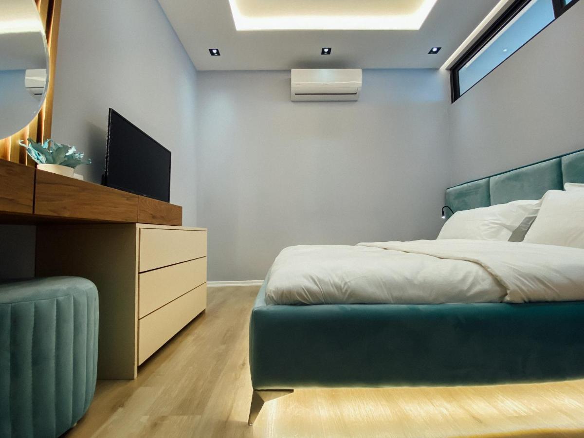 Newly Renovated Apartment Тирана Екстер'єр фото
