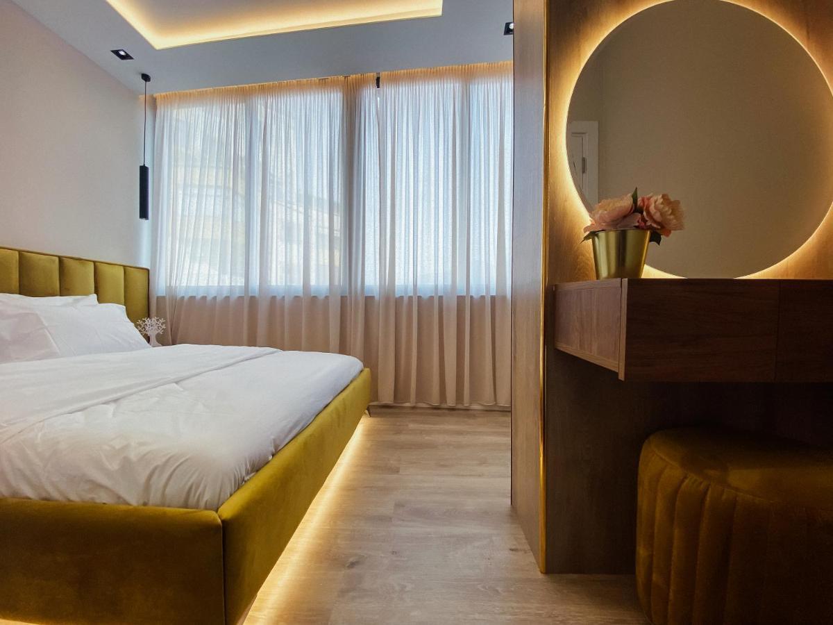 Newly Renovated Apartment Тирана Екстер'єр фото
